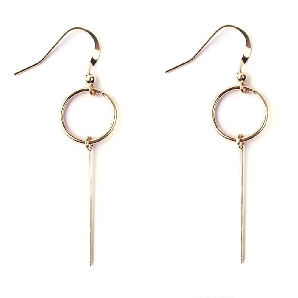 ✨GOLD RHAPSODY INSPIRED EARRING✨UNCOMMON JAMES